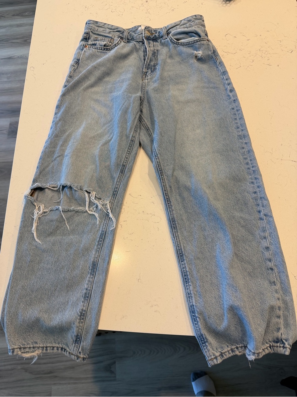 H & M Light Blue Distressed Women’s Jeans